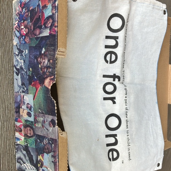 Like new TOMS desert wedge in black suede, size 5. - Picture 9 of 10